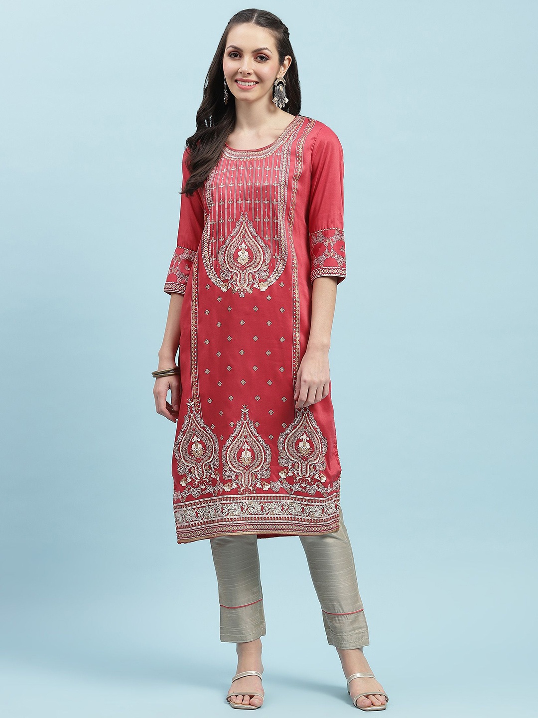

Shree Ethnic Motifs Printed Sequined Round Neck Straight Kurta, Pink