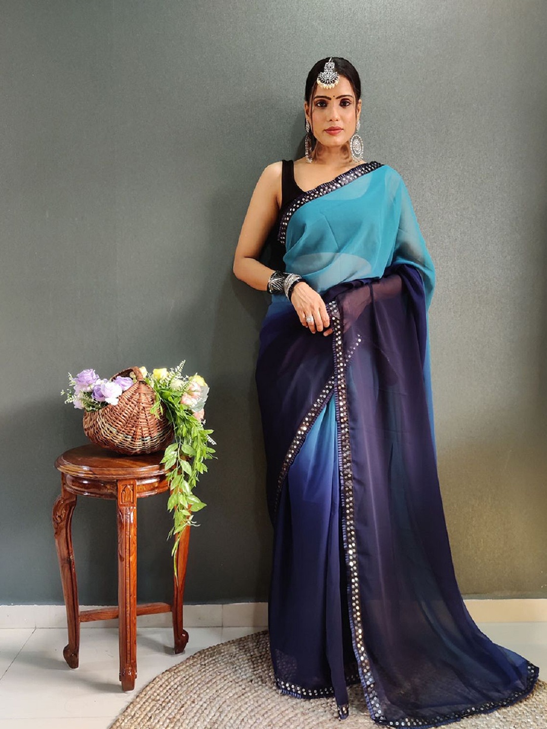 

Aika Embellished Sequinned Pure Georgette Ready to Wear Saree, Blue