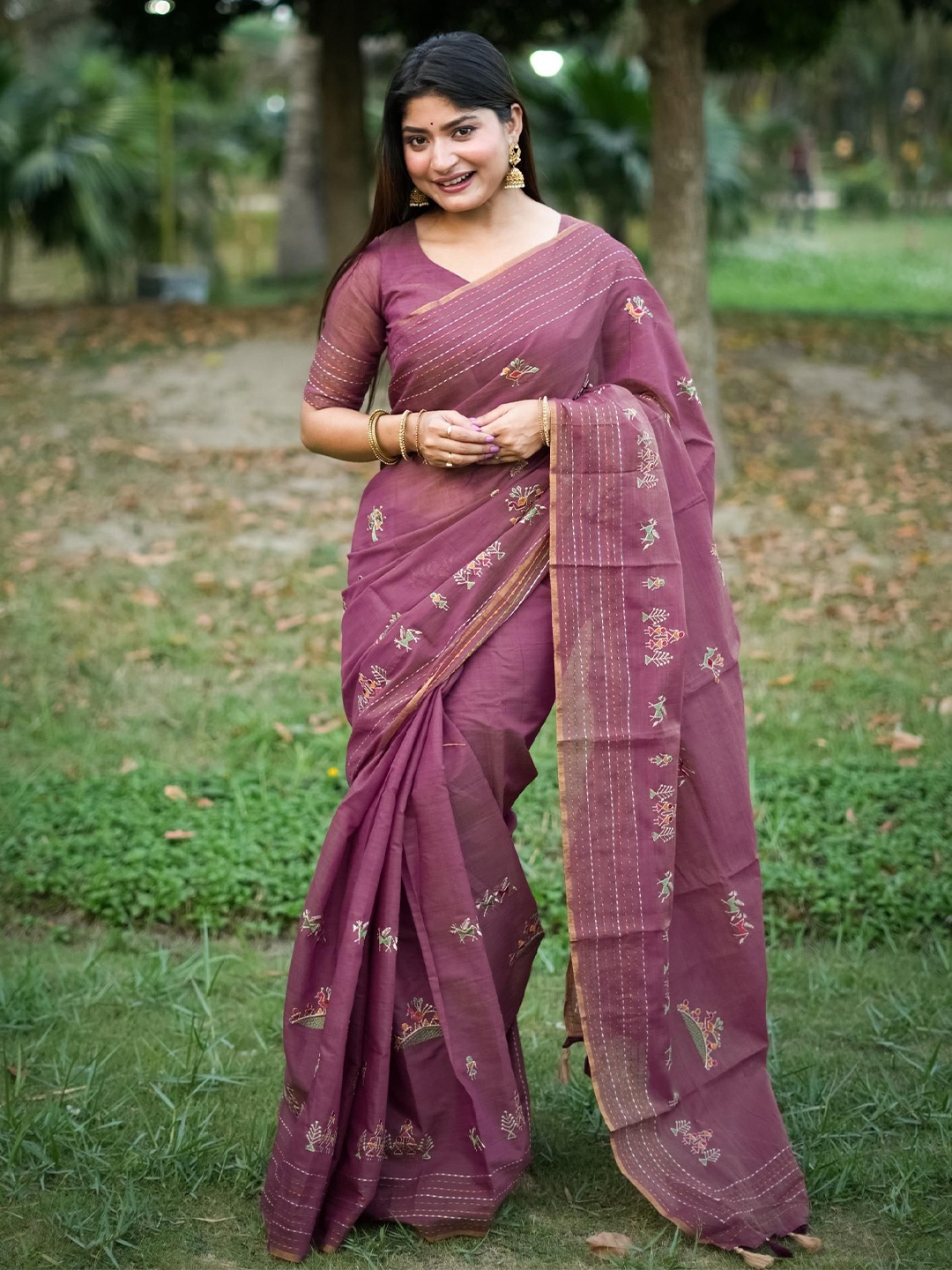 

LeeliPeeri Designer Floral Zari Silk Blend Tussar Saree, Purple