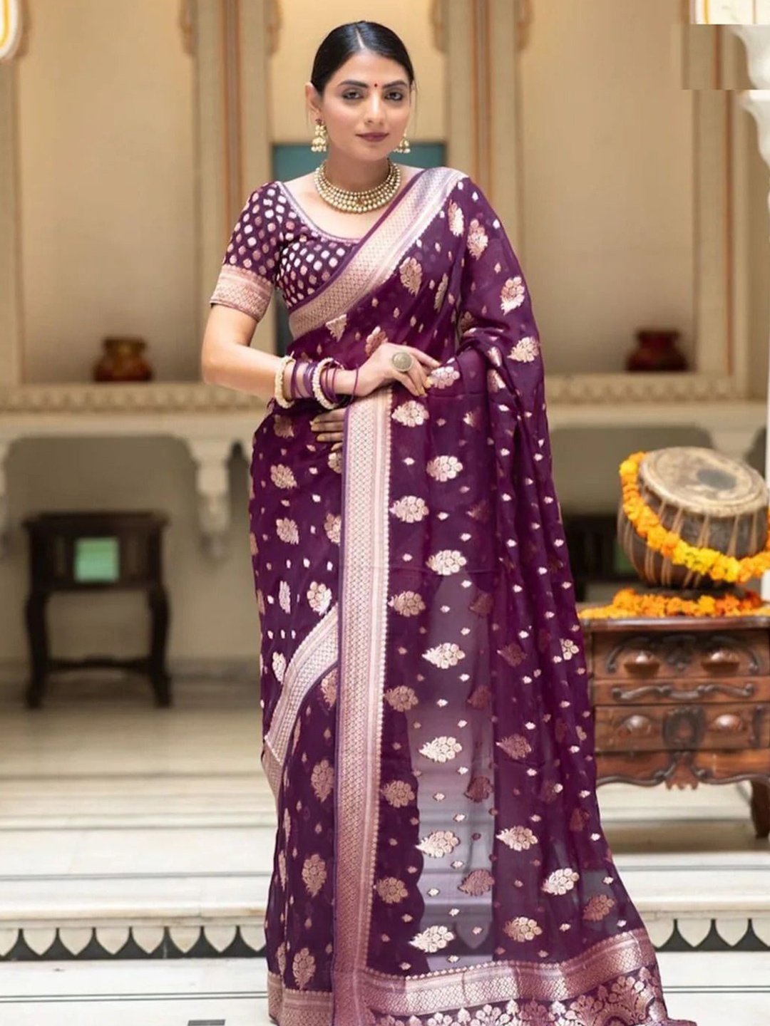 

Aika Floral Pure Silk Saree With Zari Border, Purple