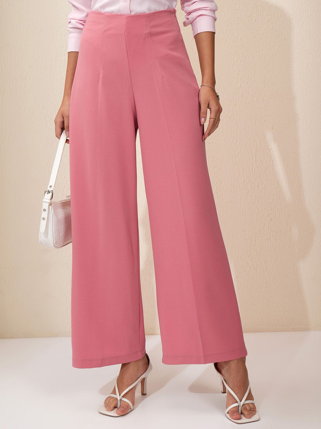 

Tokyo Talkies Women Straight Fit Trousers, Pink