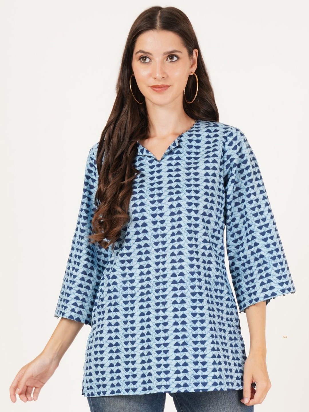 

KALINI Geometric Printed Pure Cotton Kurti, Blue