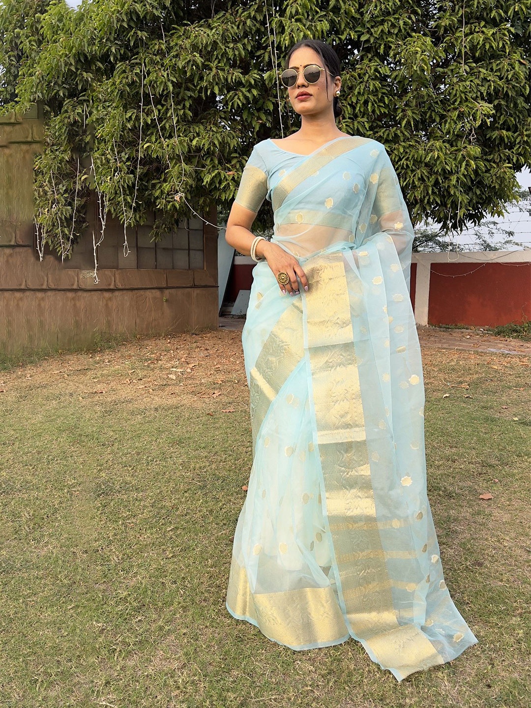 

LeeliPeeri Designer Woven Design Zari Organza Saree, Turquoise blue