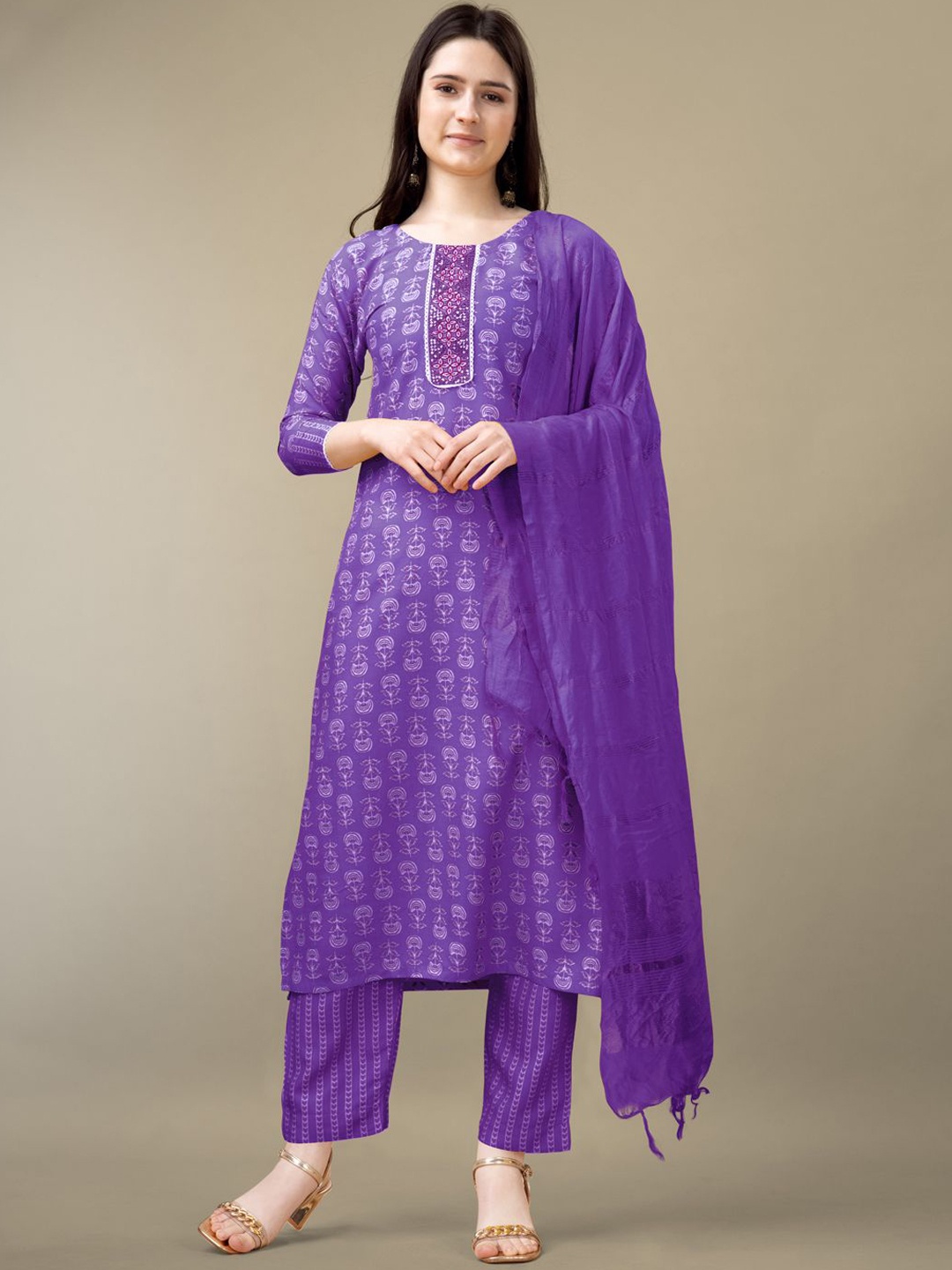 

WILNERCROWN Ethnic Motifs Printed Thread Work Straight Kurta with Trousers & Dupatta, Purple