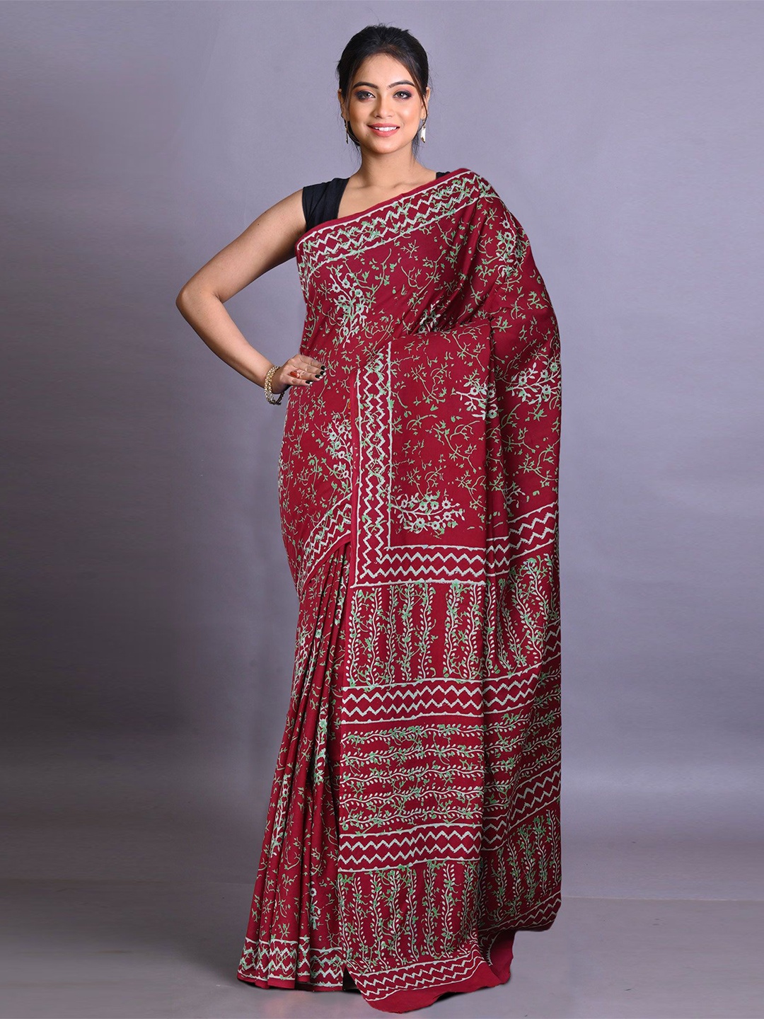 

Unnati Silks Printed Ethnic Motifs Pure Cotton Handloom Block Print Saree, Purple