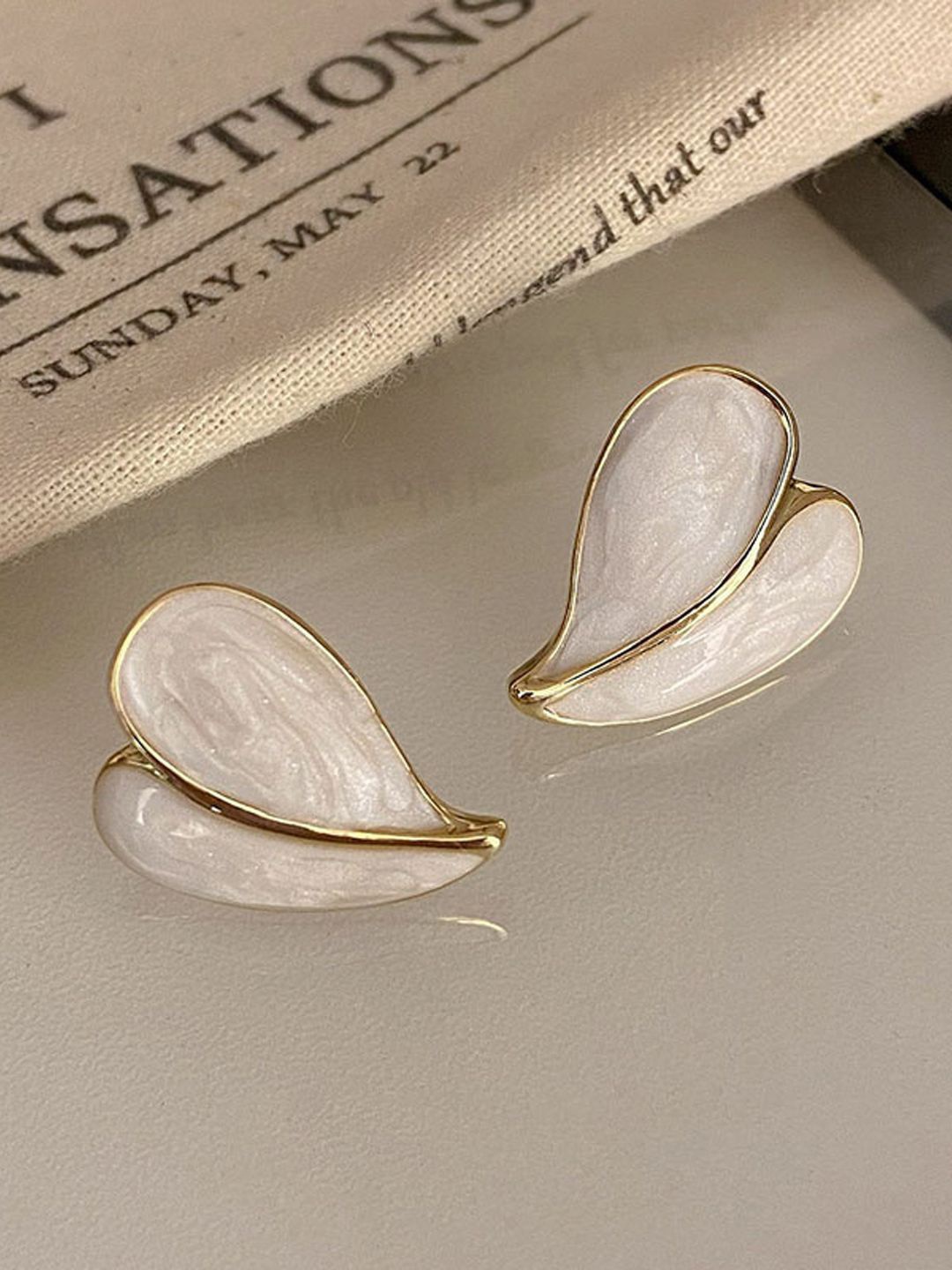 

FIMBUL Stainless Steel Gold -Plated Heart Shaped Studs