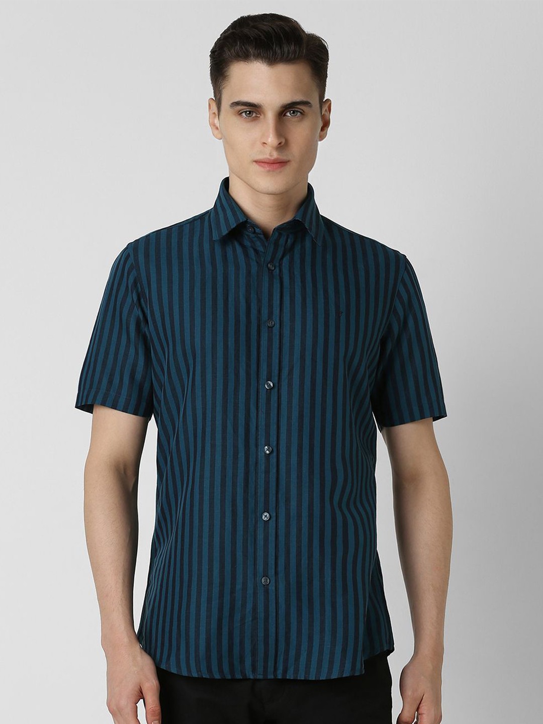 

Van Heusen Sport Men Spread Collar Striped Linen Slim Fit Casual Shirt, Navy blue
