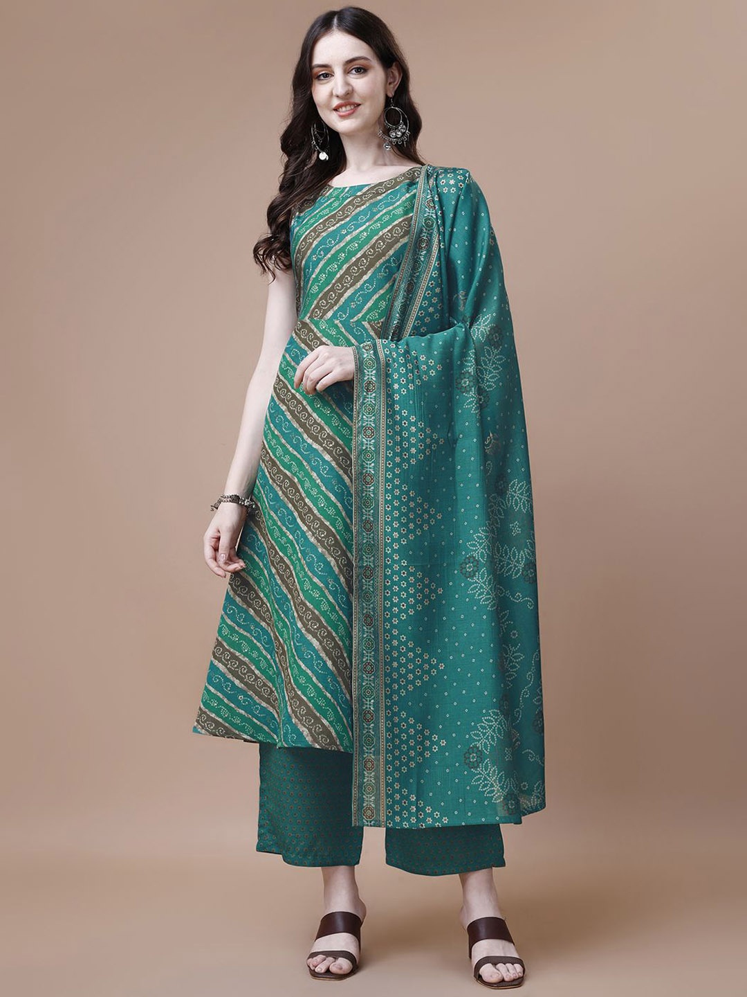 

KALINI Ethnic Motifs Printed Anarkali Kurta With Palazzos & Dupatta, Green