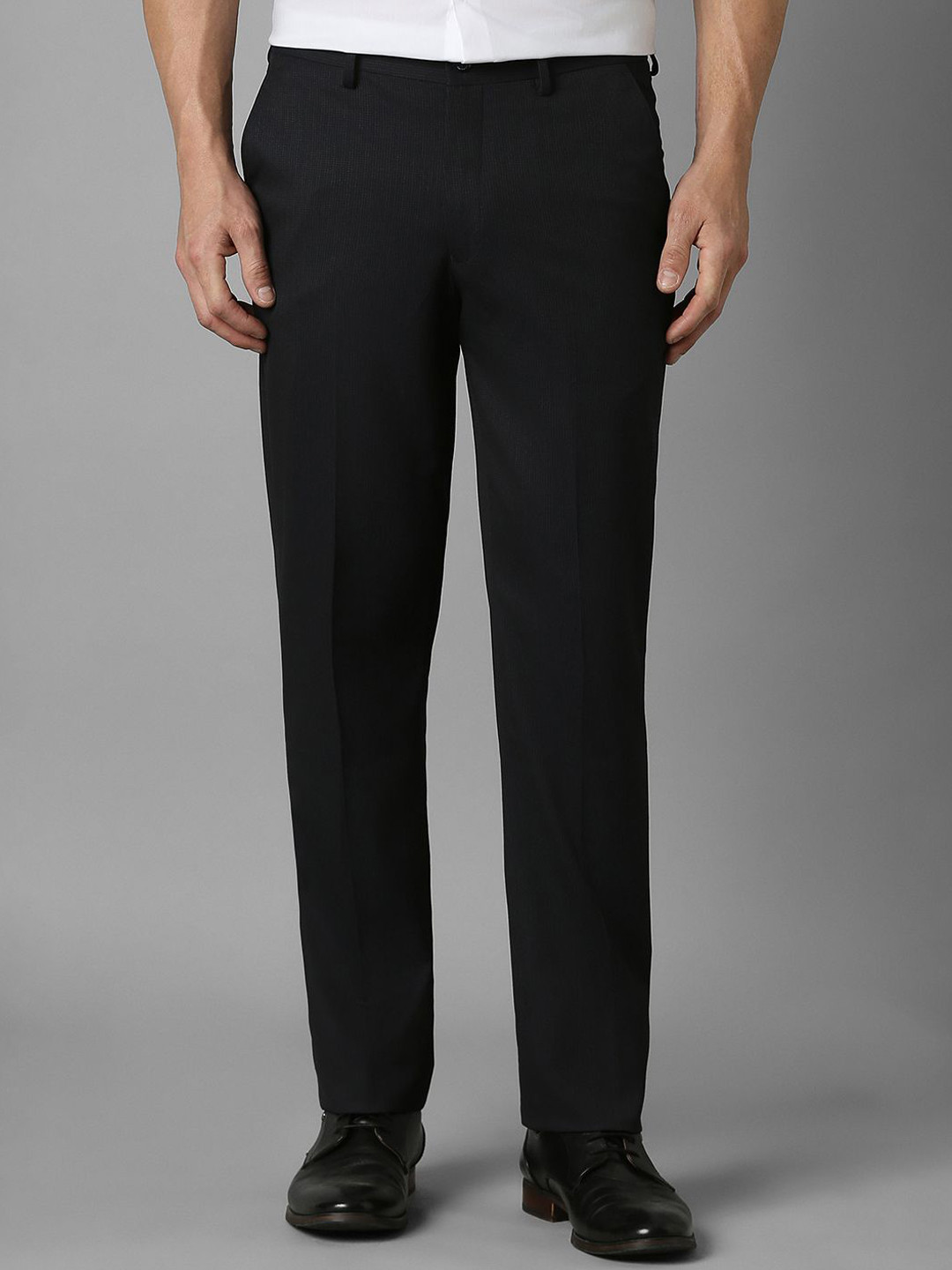 

Louis Philippe Men Printed Slim Fit Trousers, Black