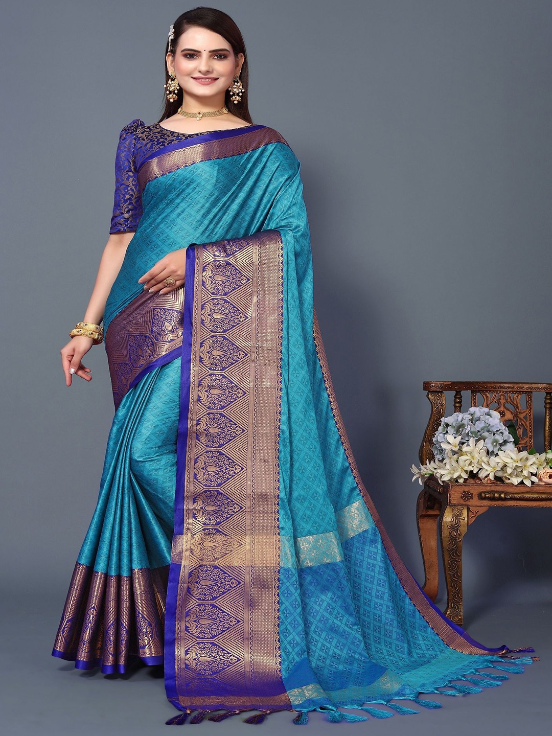 

Aika Woven Design Zari Saree, Turquoise blue