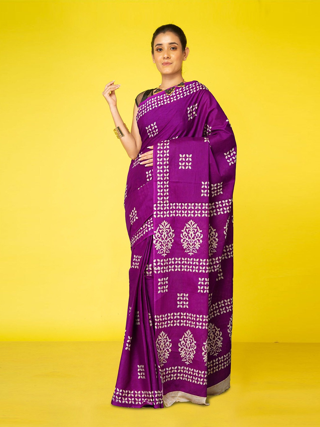 

Unnati Silks Ethnic Motifs Pure Cotton Handloom Block Printed Saree, Purple