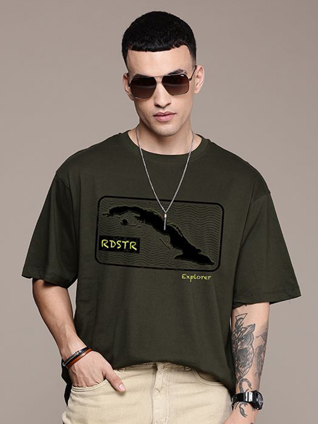 

The Roadster Lifestyle Co. Men Graphic Printed Round Neck Cotton Oversized T-Shirt, Olive