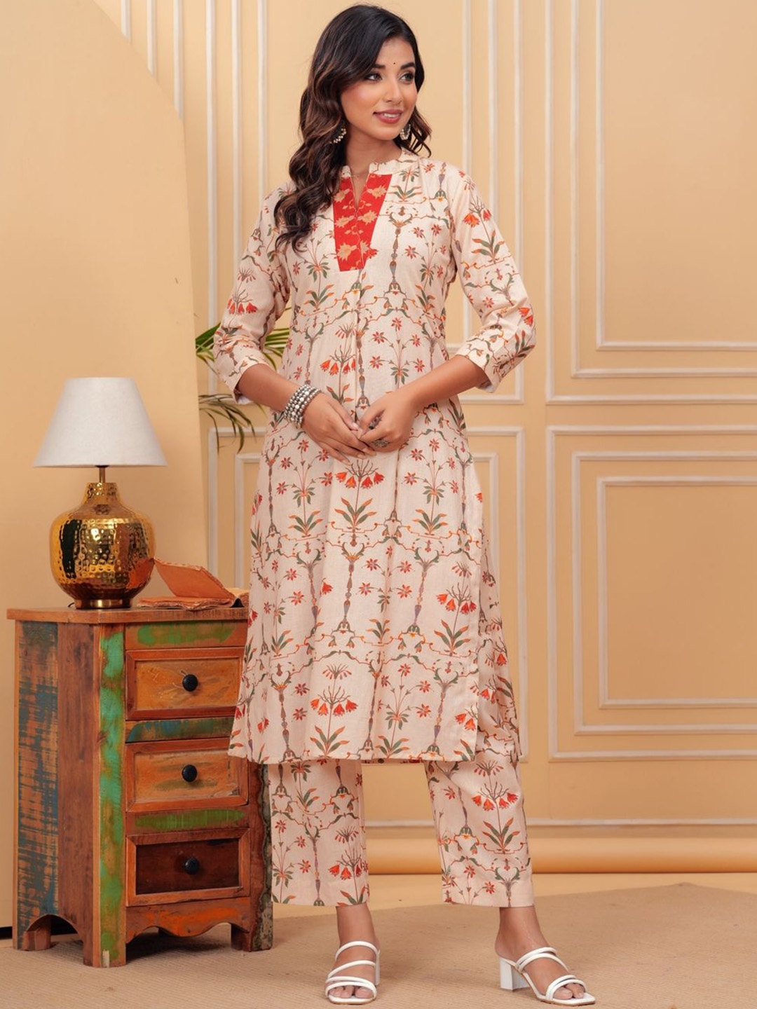

KALINI Floral Printed Pure Cotton Straight Kurta with Trousers, Brown