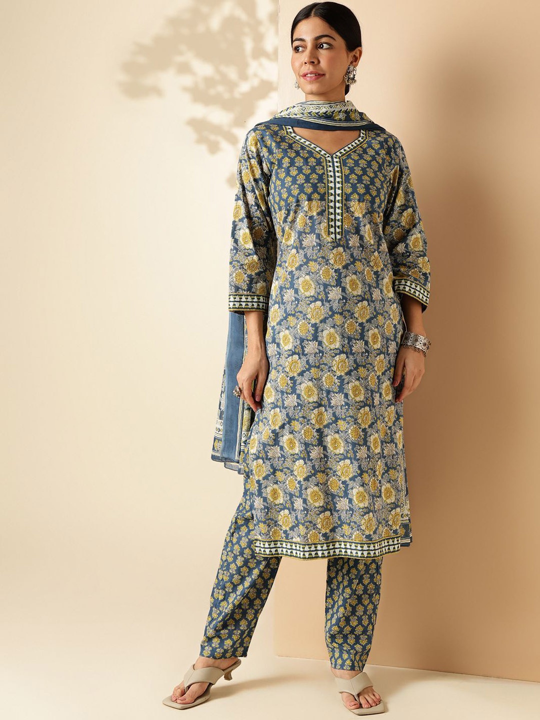 

KALINI Floral Printed Regular Pure Cotton Straight Kurta with Trousers & Dupatta, Blue