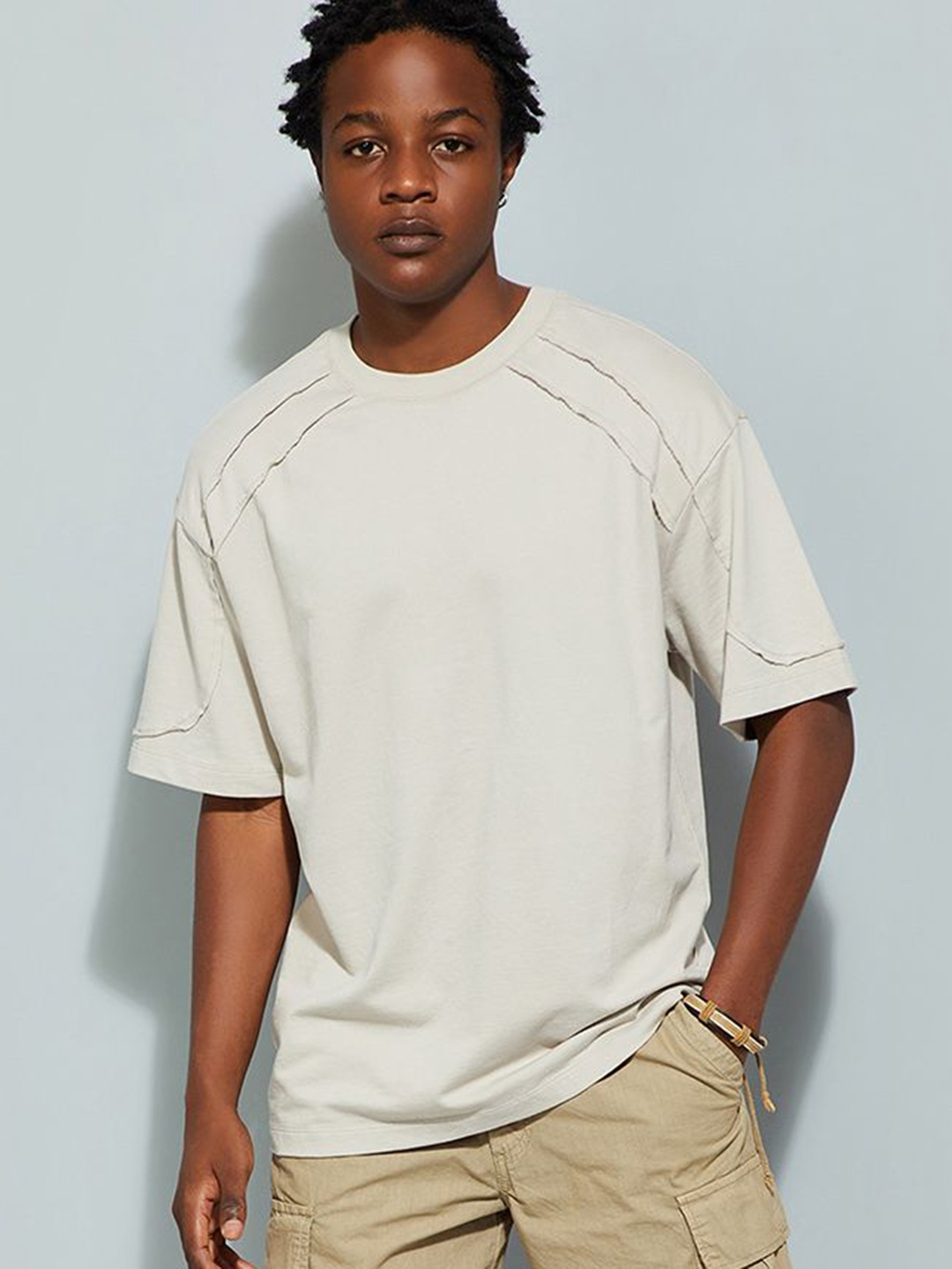 

max URB_N Men Oversized Solid T-shirt, Beige