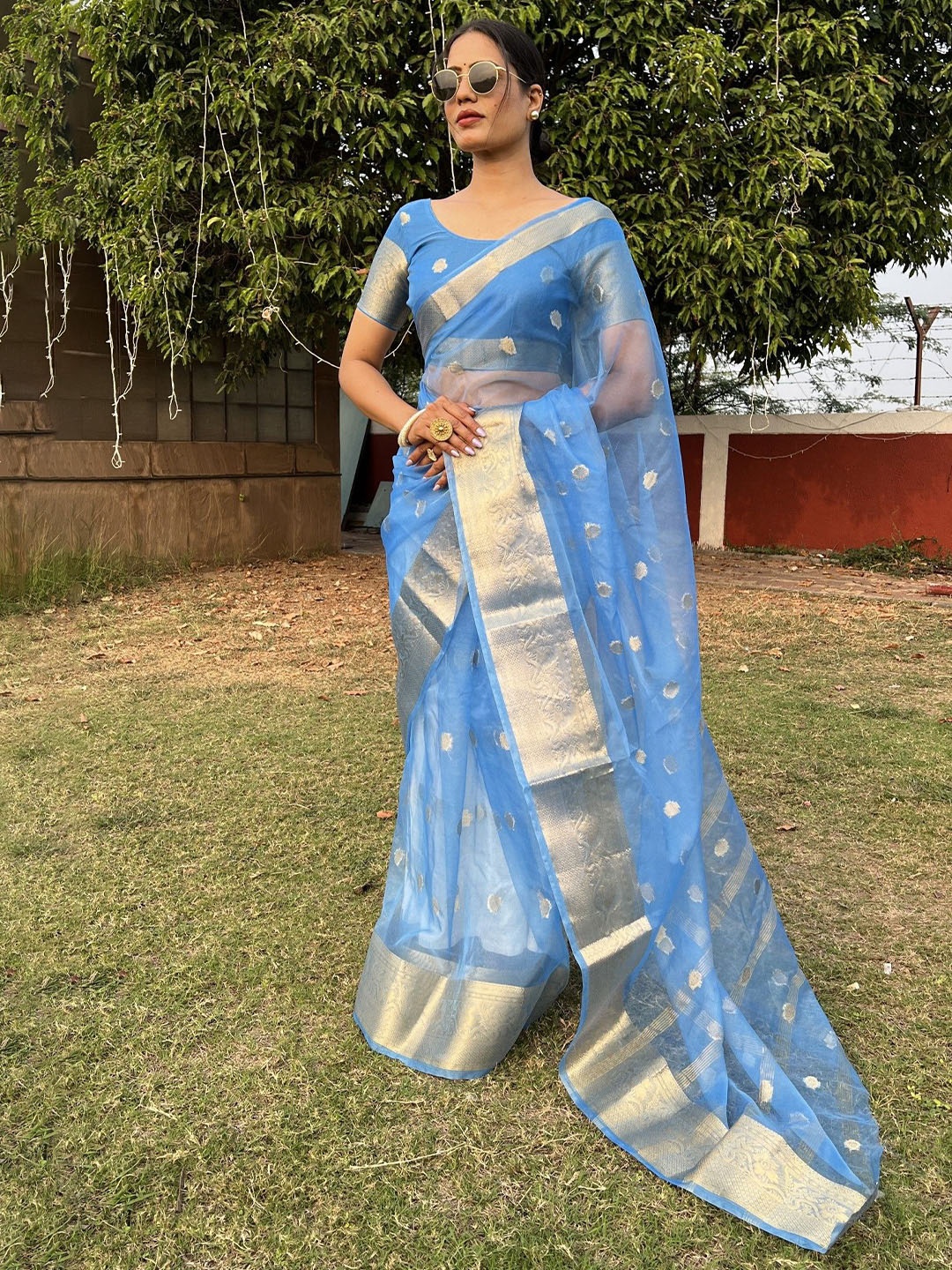 

LeeliPeeri Designer Woven Design Zari Organza Saree, Blue