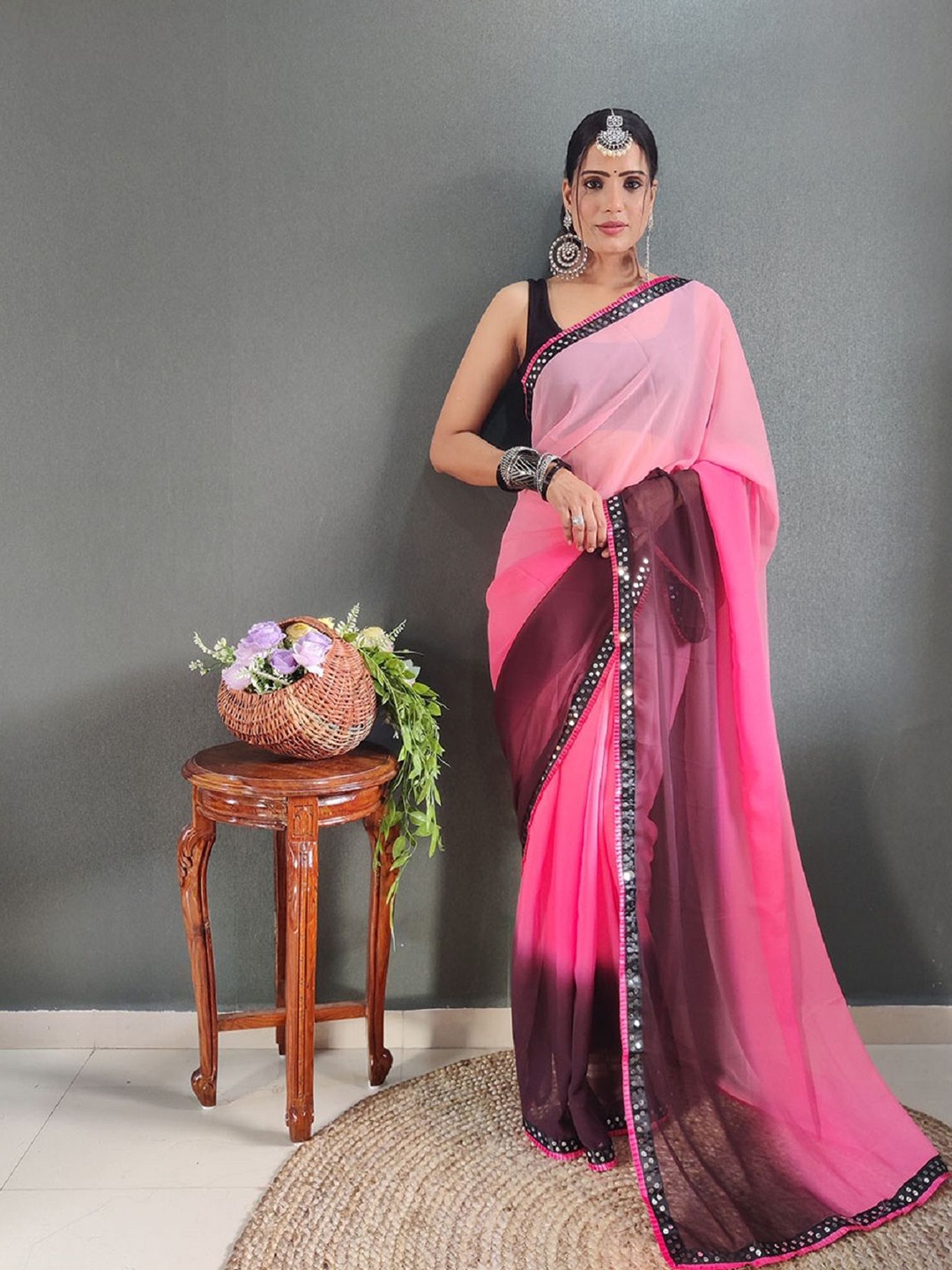 

Aika Sequinned Pure Georgette Ready to Wear Saree, Pink