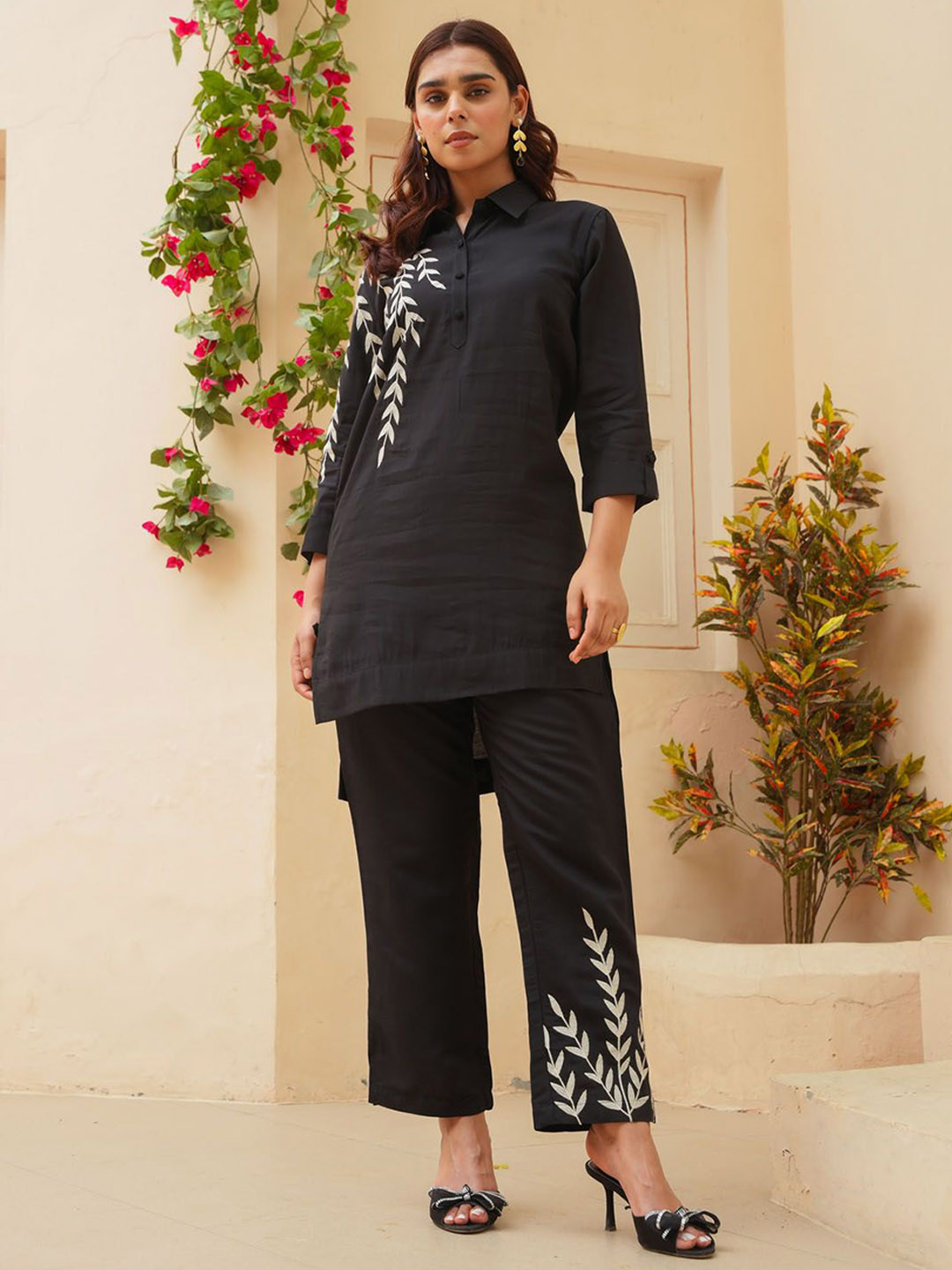 

FASHION DWAR Embroidered Pure Cotton Tunic With Trouser, Black