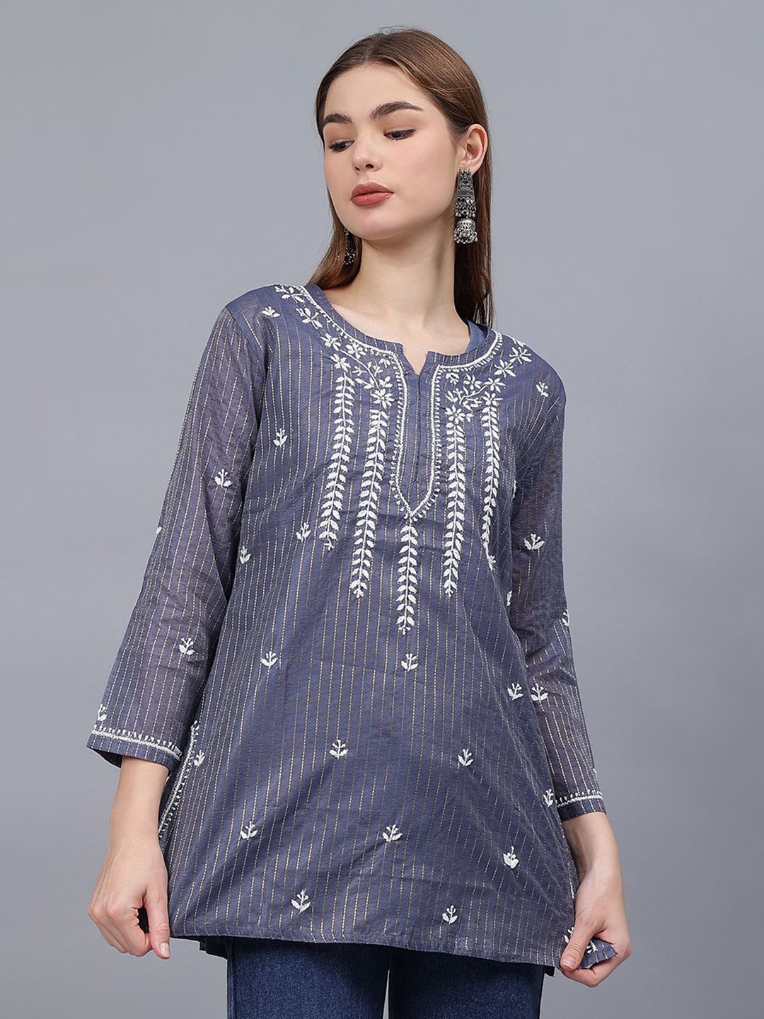 

Seva Chikan Ethnic Motifs Embroidered Chikankari Handloom Chikankari Kurti, Grey