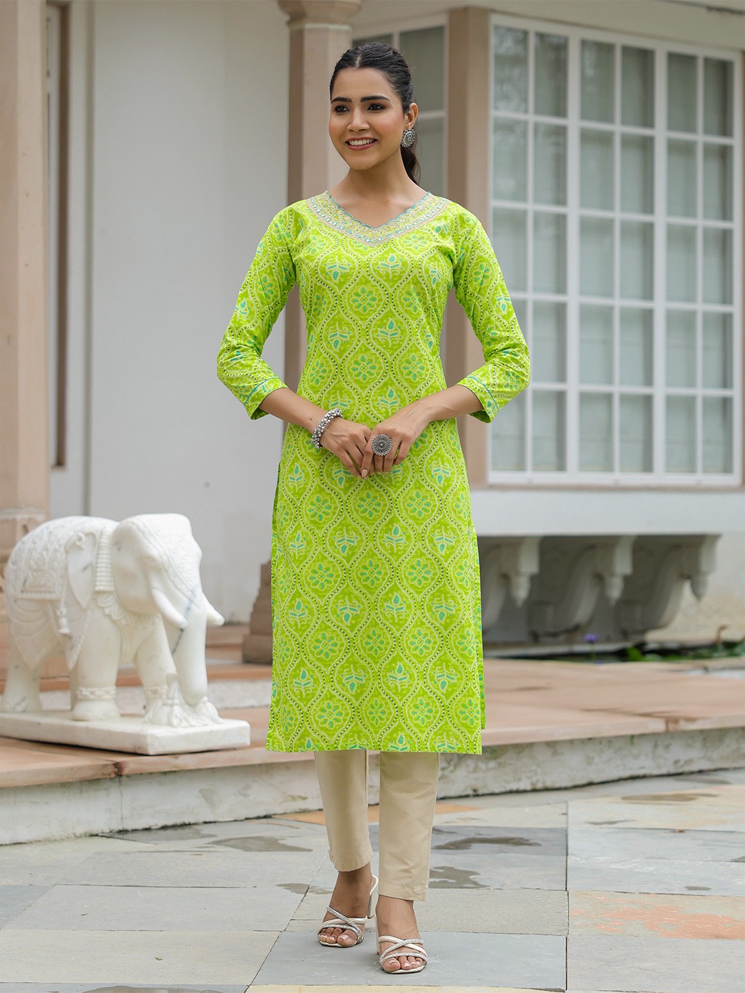 

FASHOR Green Ethnic Motifs Printed V-Neck Thread Work Cotton A-LineKurta, Lime green