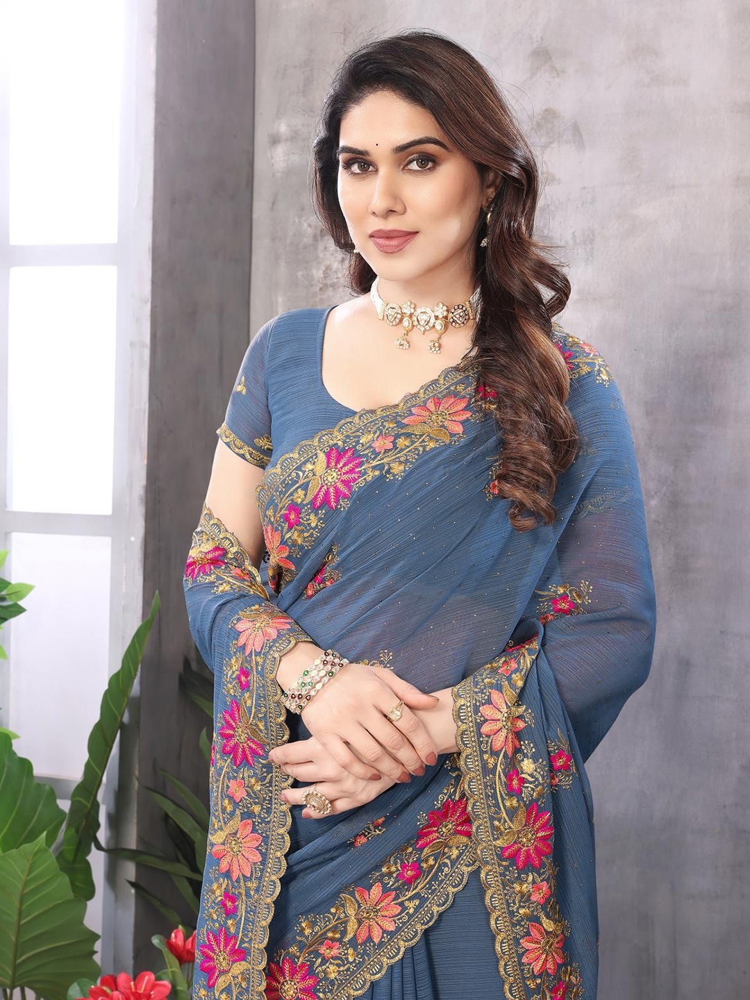

KHRITI FAB Floral Embroidered Pure Georgette Saree, Grey