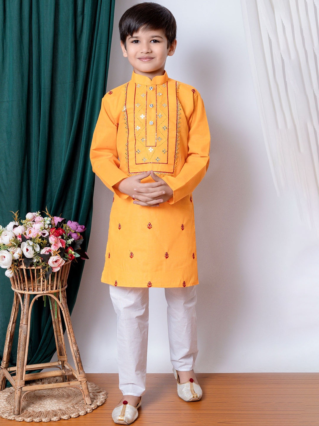 

NFC CREATION Boys Geometric Embroidered Mirror Work Straight Kurta With Pyjamas, Yellow