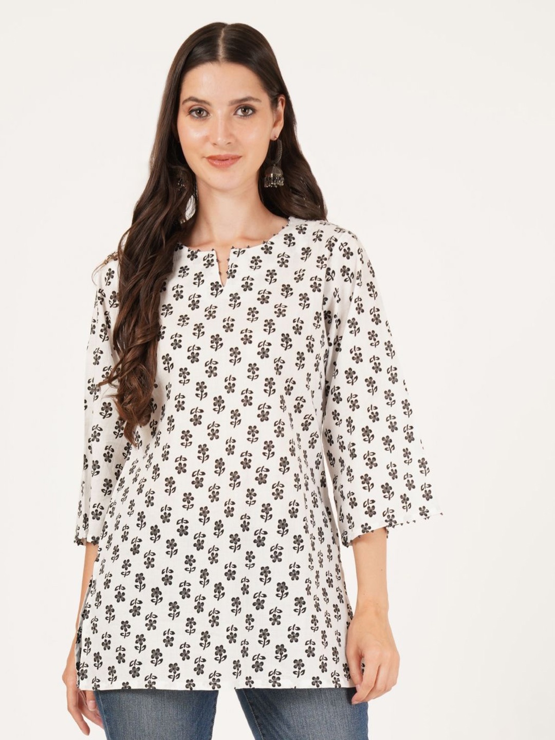 

KALINI Floral Printed Pure Cotton Kurti, White