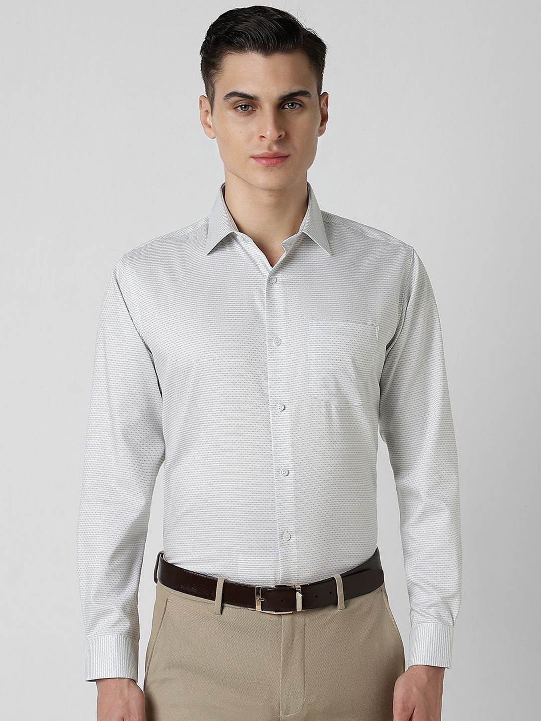 

Van Heusen Men Spread Collar Geometric Printed Cotton Formal Shirt, White