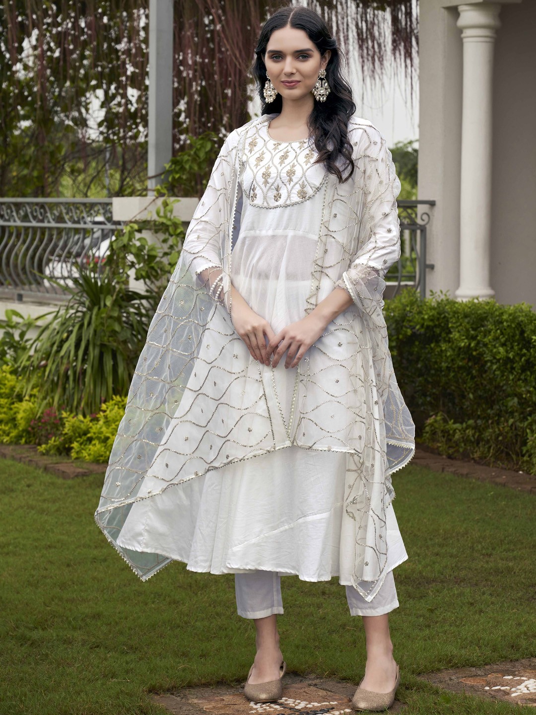 

Tikhi Imli Ethnic Motifs Embroidered Thread Work Pure Cotton Kurta With Trousers & Dupatta, Off white