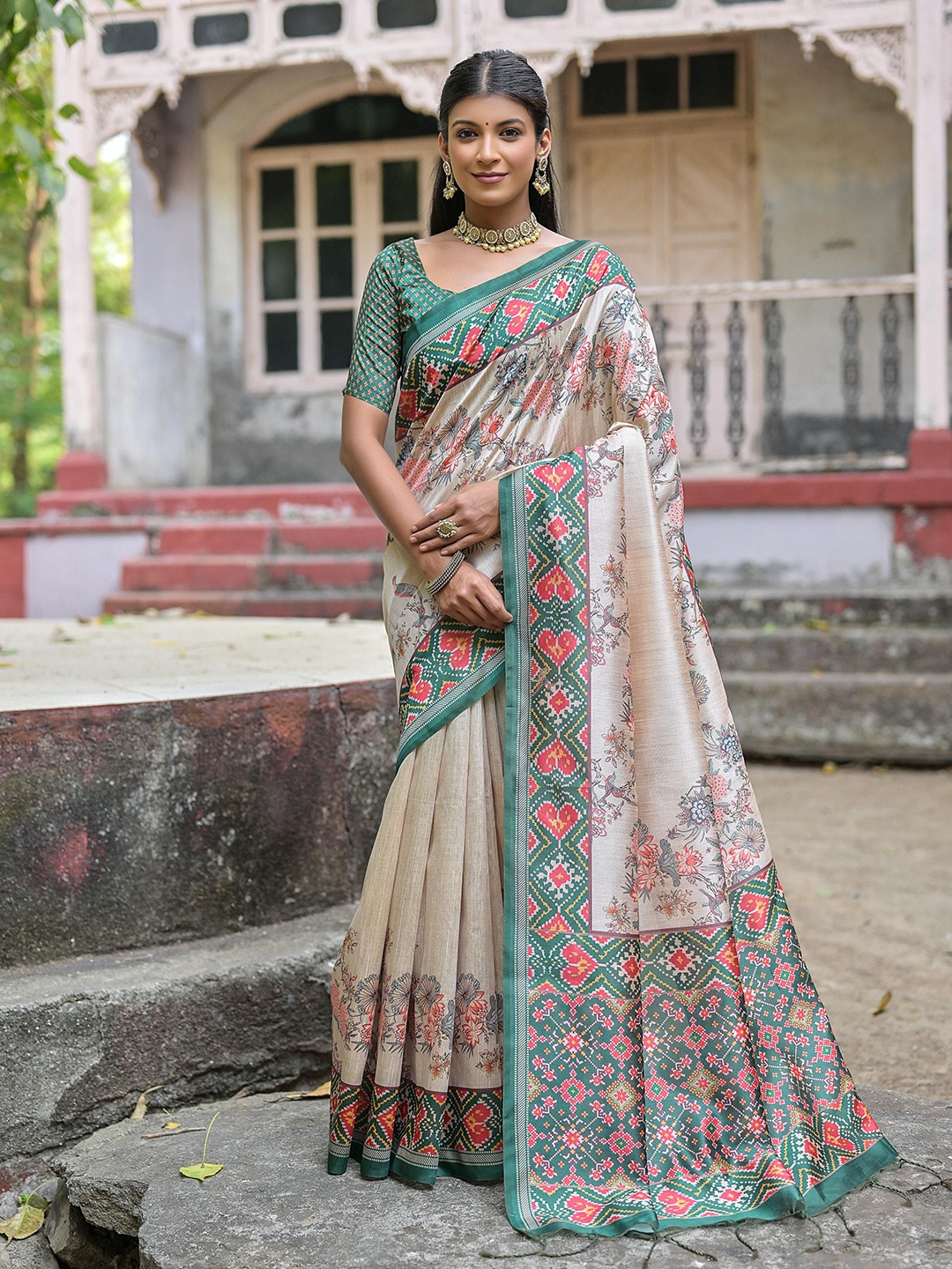 

LeeliPeeri Designer Printed Floral Silk Blend Tussar Saree, Green