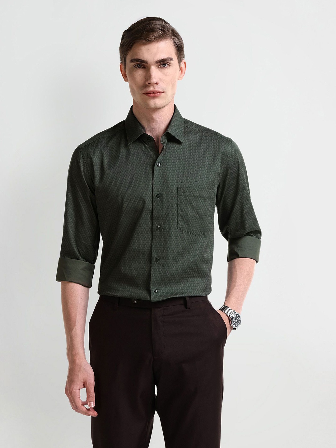 

Arrow Men Modern Spread Collar Solid Cotton Slim Fit Formal Shirt, Green