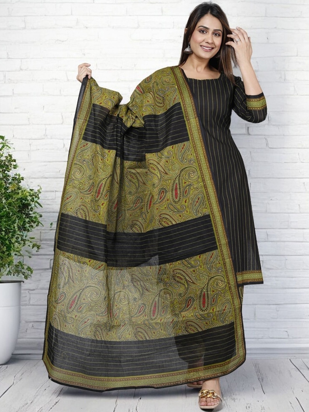 

Jevi Prints Striped Round Neck Pure Cotton Straight Kurta With Patiala & Dupatta, Black