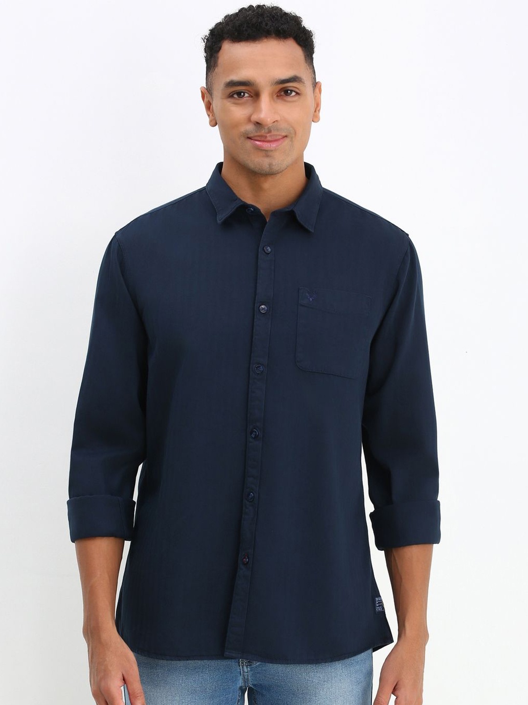 

Allen Solly Men Custom Spread Collar Solid Cotton Casual Shirt, Navy blue