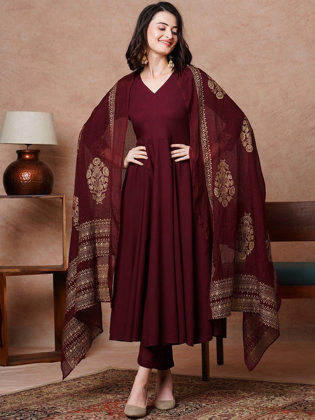 

GoSriKi V-Neck Anarkali Kurta With Trouser & Dupatta, Maroon