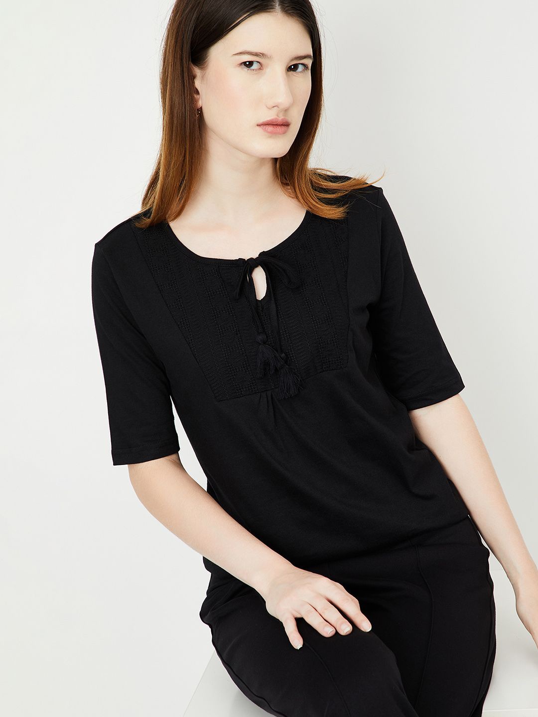 

max Women Solid Keyhole Neck Cotton Top, Black