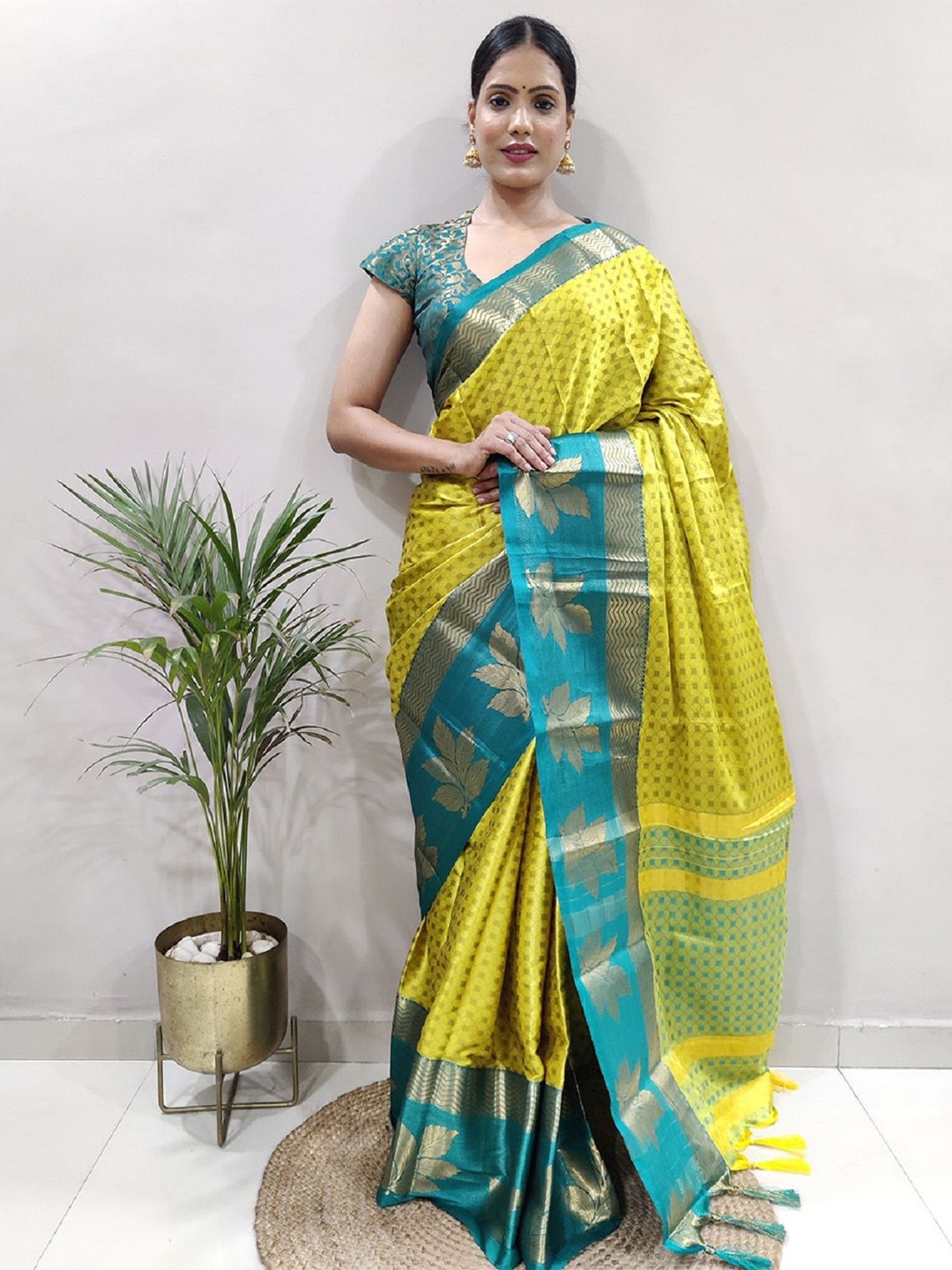 

Aika Woven Design Pure Silk Saree With Zari Border, Yellow