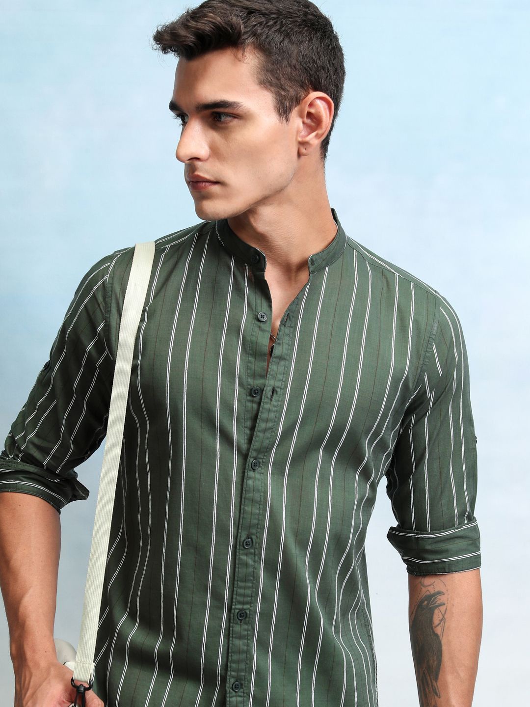 

Highlander Men Striped Mandarin Collar Roll Up Sleeve Casual Shirt, Green