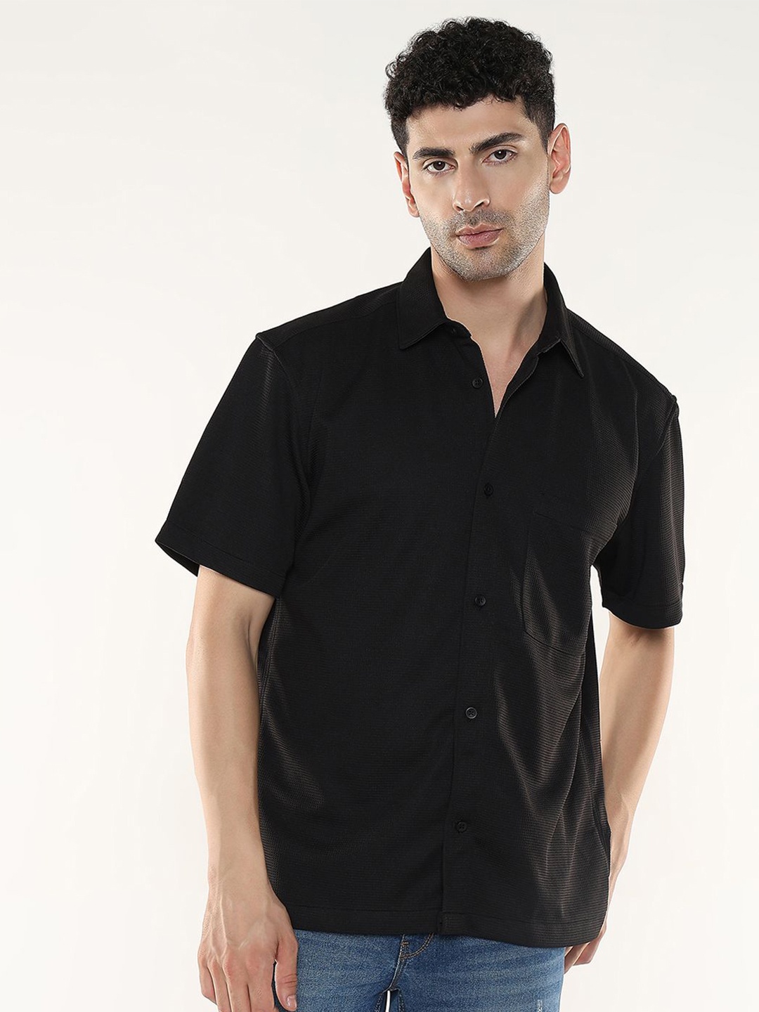 

R&B Men Spread Collar Solid Relaxed Fit Casual Shirt, Black