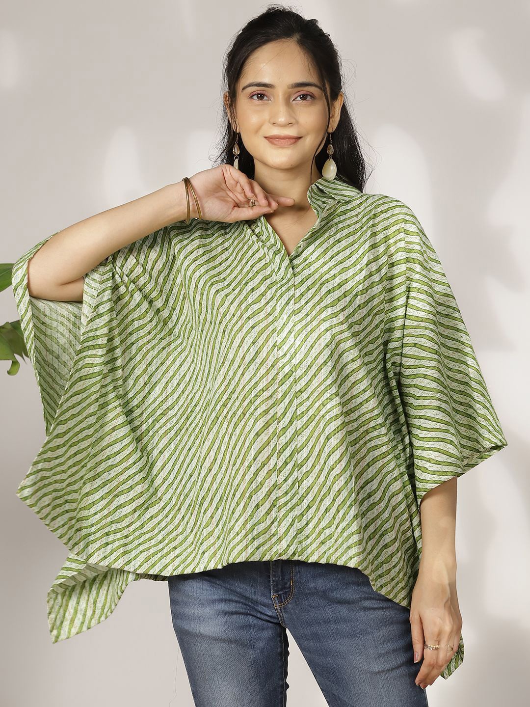 

LetsDressUp Women Geometric Printed Shirt Collar Pure Cotton Top, Green