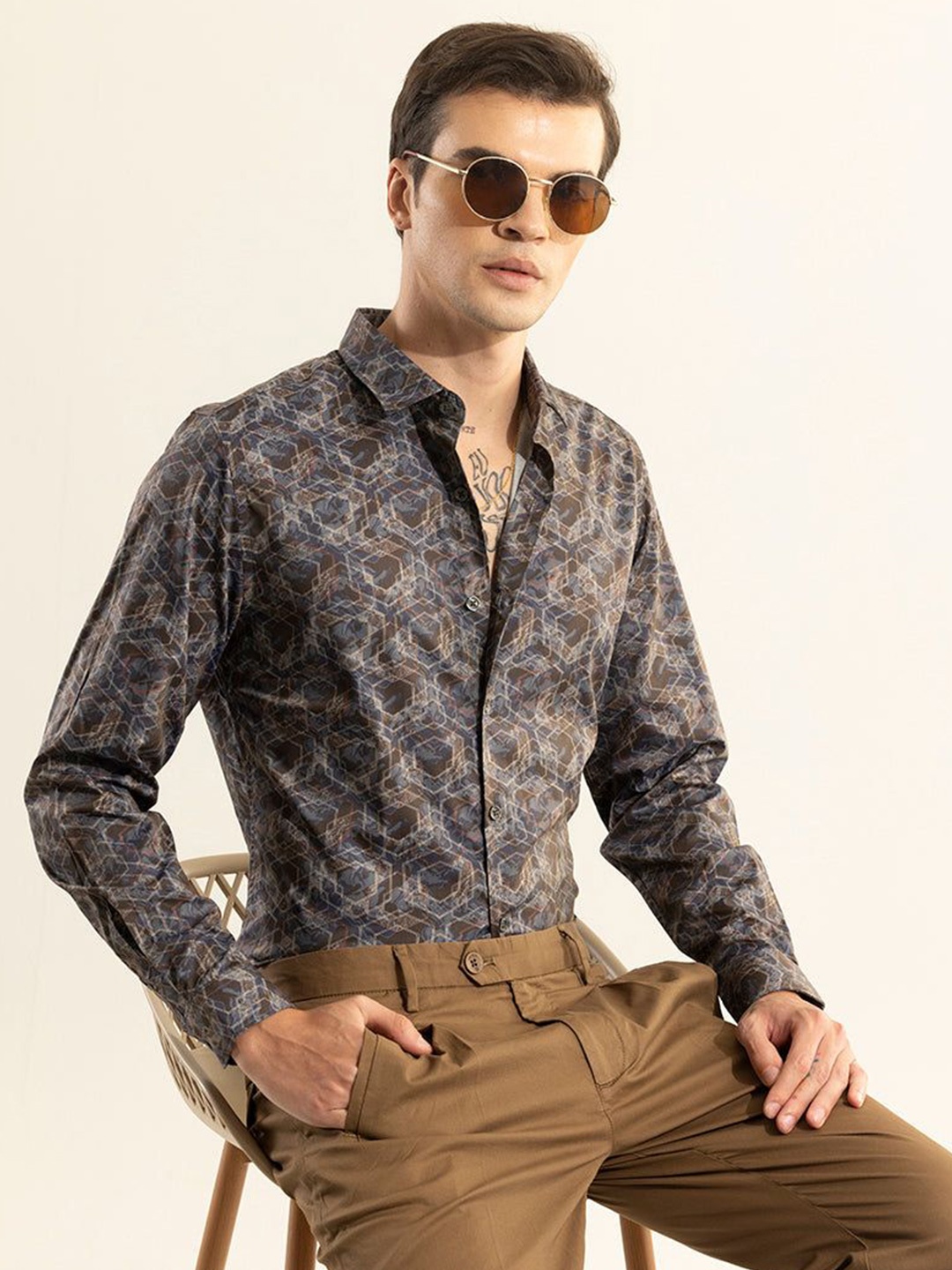 

Snitch Men Relaxed Slim Fit Floral Opaque Printed Casual Shirt, Brown