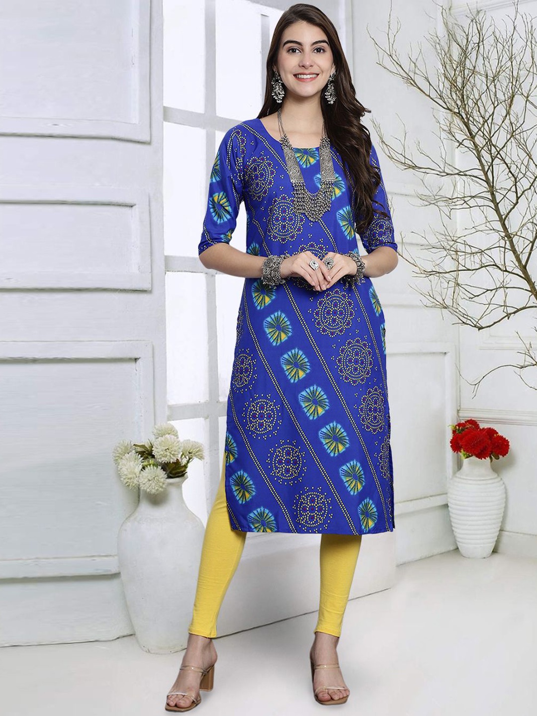 

KALINI Women Printed Floral Crepe Kurta, Multi