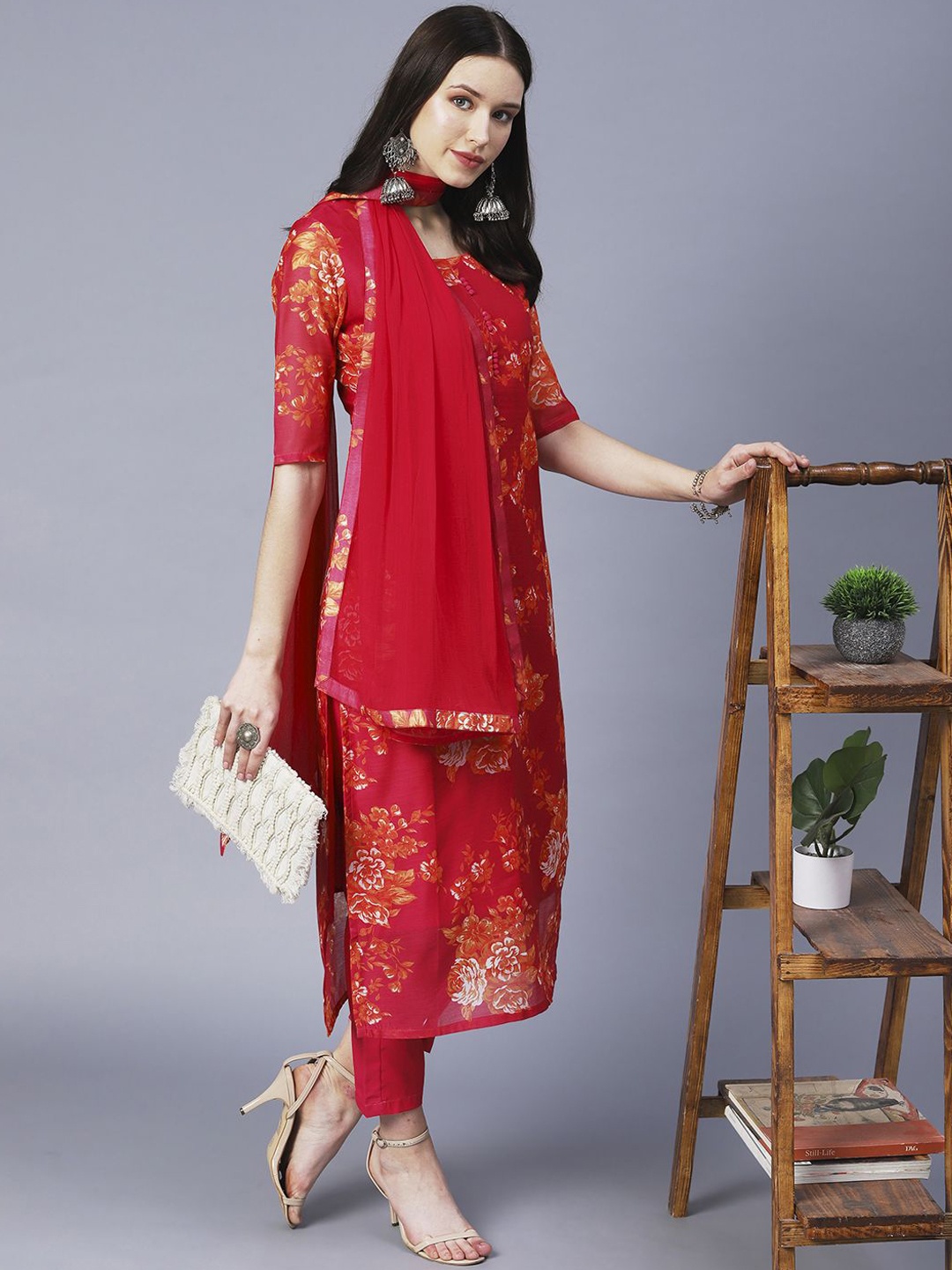 

GoSriKi Floral Printed Round Neck Straight Kurta With Trousers & Dupatta, Orange