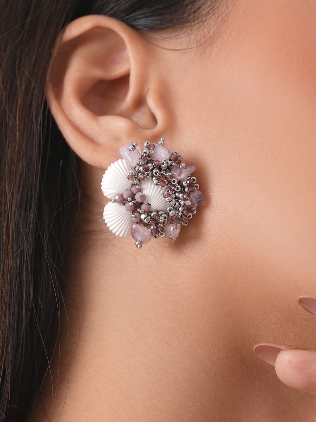 

D'oro Taiga Contemporary Studs, Lavender