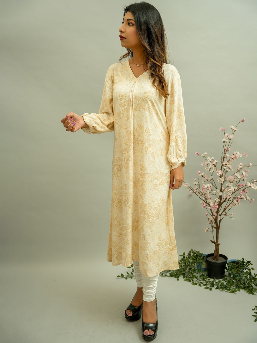 

GO BOUJEE Floral Printed V-Neck Cotton A-Line Kurta, Cream