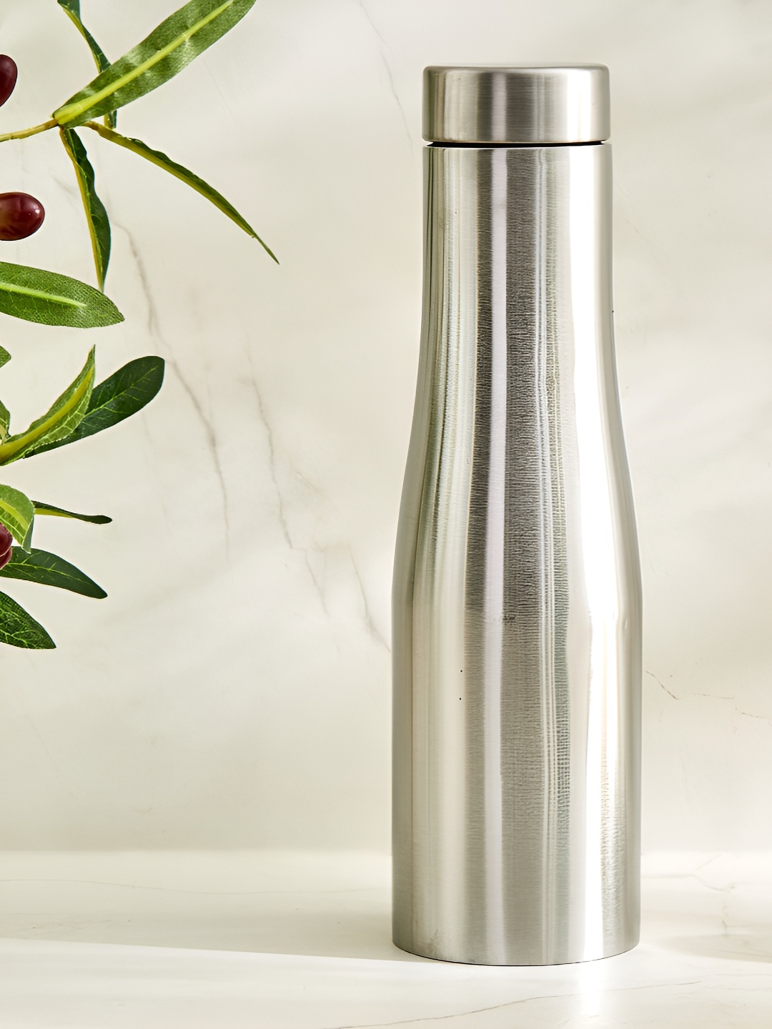 

Home Centre Corsica Fiesta Single Stainless Steel Solid Water Bottle 1L, Silver