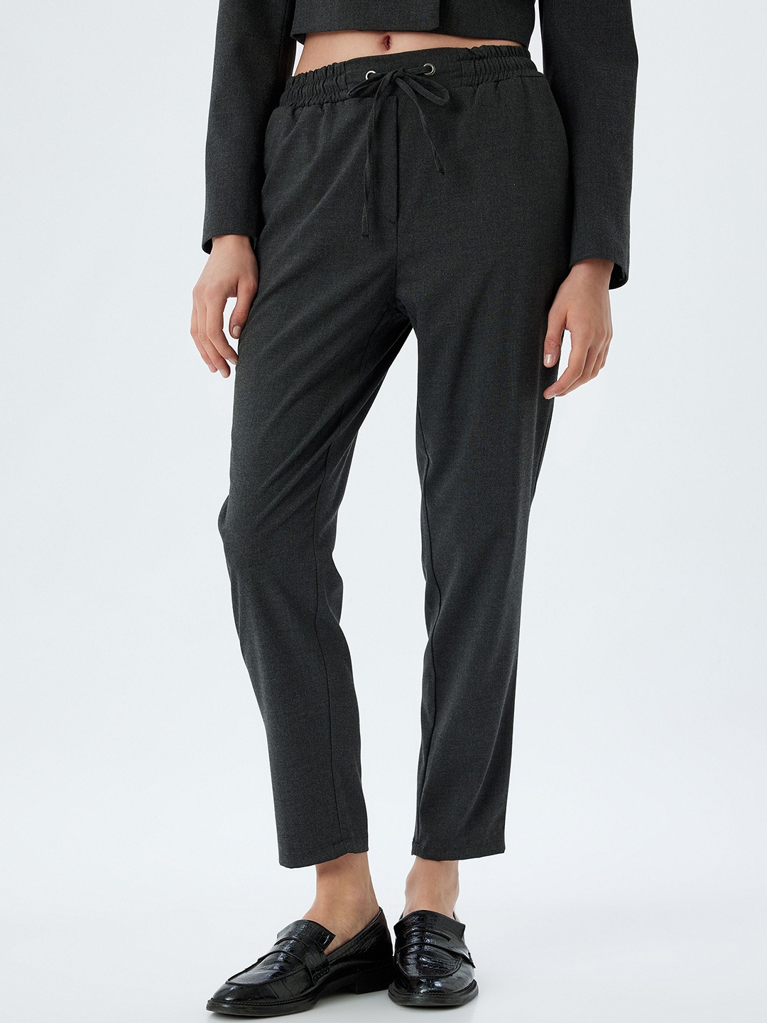 

Koton Women Solid Mid-Rise Trousers, Grey