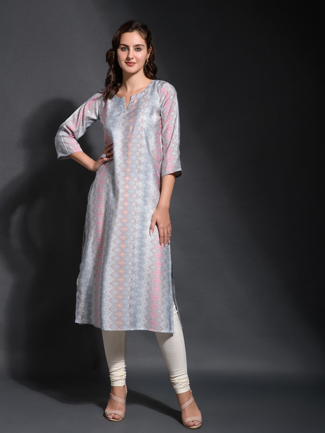 

OXIT CLASS Women Floral Printed Chanderi Silk Kurta, Grey