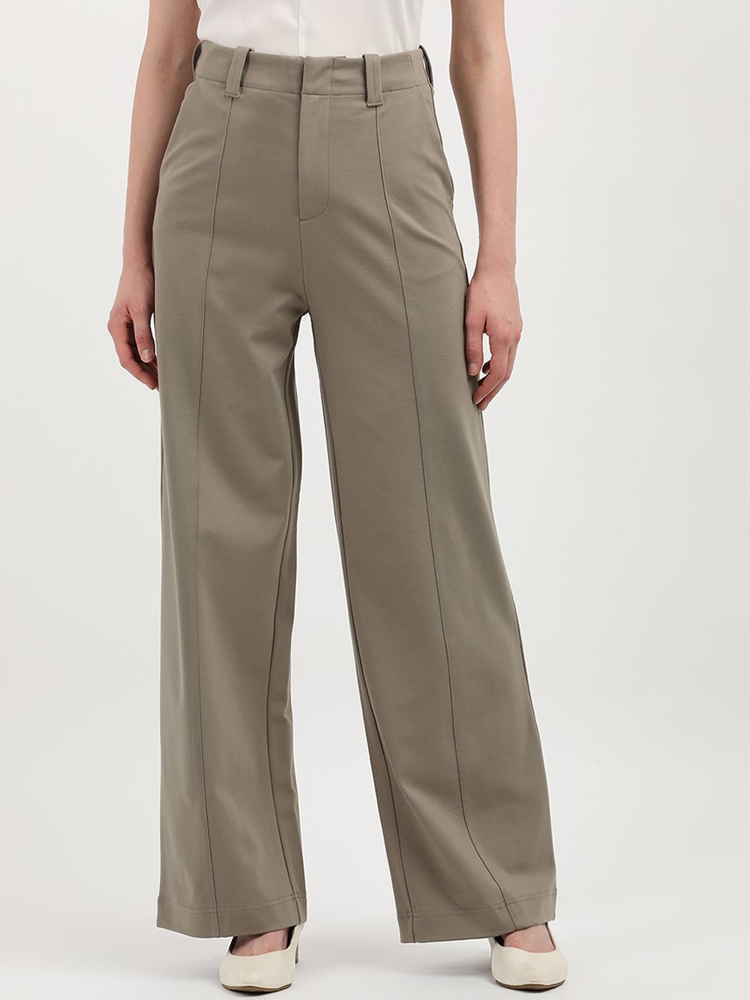 

Calvin Klein Jeans Women Solid Loose Fit Trousers, Brown