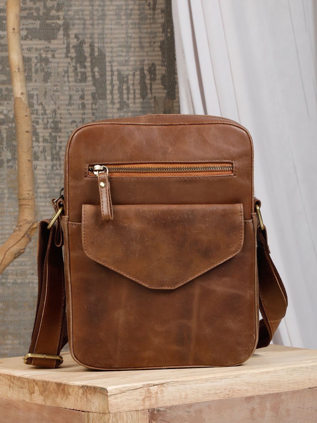 

HATS OFF ACCESSORIES Leather Structured Sling Bag with Fringed, Brown