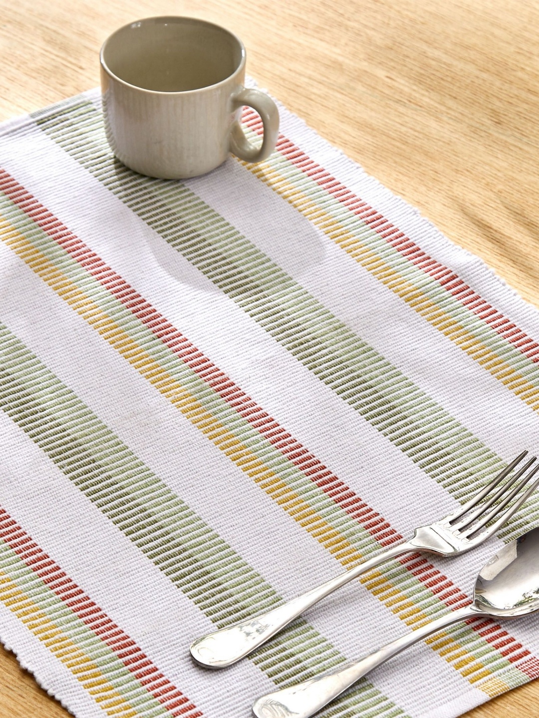 

Home Centre Drake Harvey White & Green Cotton Striped Placemat